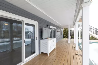 4 Bay Street, Center Moriches, NY 11934 - Photo 32