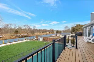 4 Bay St, Center Moriches, NY 11934 - Photo 34