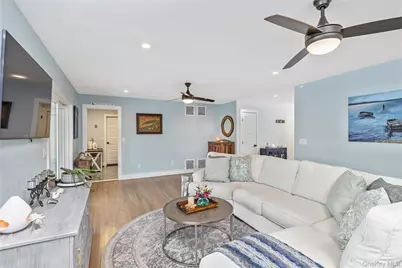 4 Bay Street, Center Moriches, NY 11934 - Photo 22