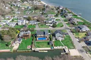 4 Bay St, Center Moriches, NY 11934 - Photo 36