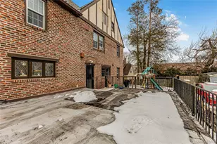 255 Pennsylvania Ave, Mount Vernon, NY 10552 - Photo 8