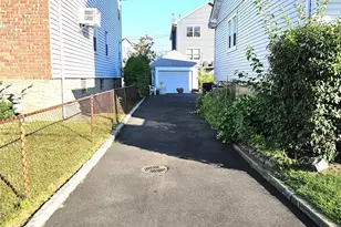 56 4th Ave, East Rockaway, NY 11518 - Photo 18