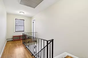 24 Cherry Pl, Huntington, NY 11743 - Photo 22