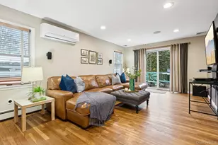 24 Cherry Pl, Huntington, NY 11743 - Photo 16