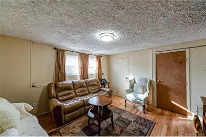 389 Beebe Court, North Babylon, NY 11703 - Photo 22