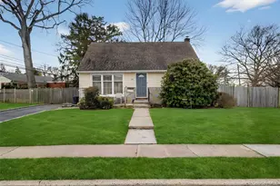 59 Holly Rd, Hewlett, NY 11557 - Photo 4