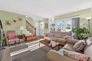 59 Holly Rd, Hewlett, NY 11557 - Photo 8