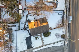 59 Holly Rd, Hewlett, NY 11557 - Photo 32