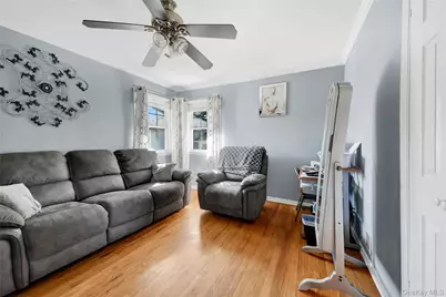 39 Harding Drive, New Rochelle, NY 10801 - Photo 14