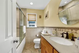 39 Harding Dr, New Rochelle, NY 10801 - Photo 12