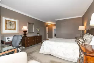 269-10 Grand Central Pkwy, Floral Park, NY 11005 - Photo 18