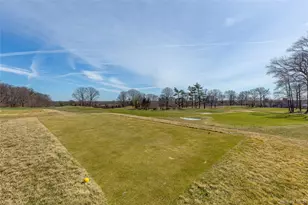 269-10 Grand Central Pkwy, Floral Park, NY 11005 - Photo 30