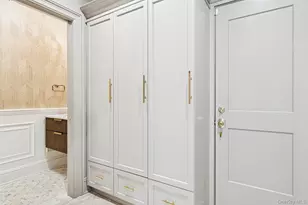 133 Newmarket Rd, Garden City, NY 11530 - Photo 16