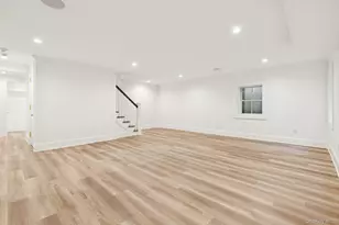 133 Newmarket Rd, Garden City, NY 11530 - Photo 44