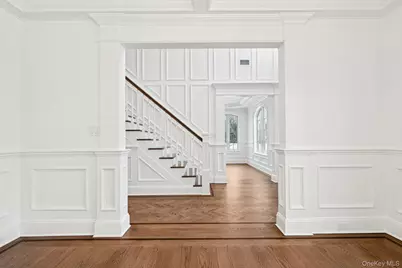 133 Newmarket Road, Garden City, NY 11530 - Photo 4