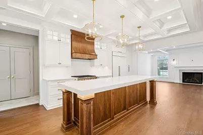 133 Newmarket Road, Garden City, NY 11530 - Photo 10