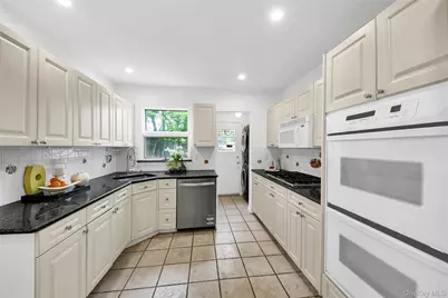 10 Cherry Avenue, New Rochelle, NY 10801 - Photo 4