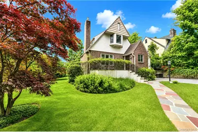 10 Cherry Avenue, New Rochelle, NY 10801 - Photo 2
