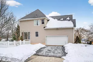 32 Woodstock Ln, Middletown, NY 10941 - Photo 32