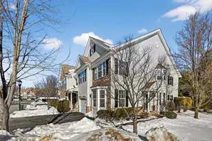 7 Ford Ct, Monroe, NY 10950 - Photo 2