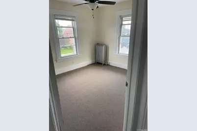 40 Southard Avenue, Rockville Centre, NY 11570 - Photo 2