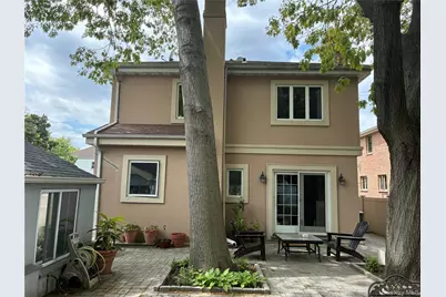 6139 184th Street, Fresh Meadows, NY 11365 - Photo 4