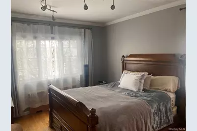 6139 184th Street, Fresh Meadows, NY 11365 - Photo 18