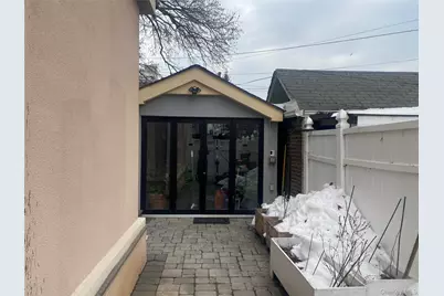 6139 184th Street, Fresh Meadows, NY 11365 - Photo 4