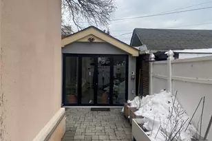 61-39 184th St, Fresh Meadows, NY 11365 - Photo 4