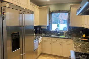 61-39 184th St, Fresh Meadows, NY 11365 - Photo 34