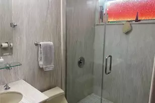 61-39 184th St, Fresh Meadows, NY 11365 - Photo 22