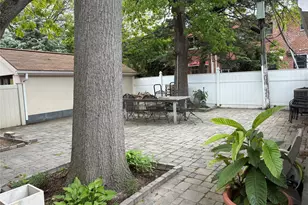 61-39 184th St, Fresh Meadows, NY 11365 - Photo 6