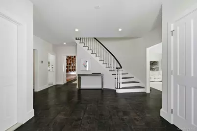 34 Sousa Drive, Sands Point, NY 11050 - Photo 4