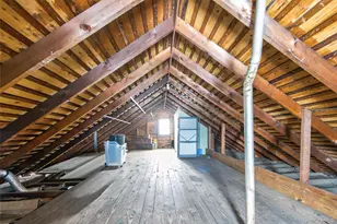 8 Henry Pl, Bay Shore, NY 11706 - Photo 18