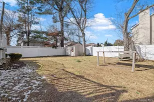 62 Eileen Ave, Plainview, NY 11803 - Photo 28