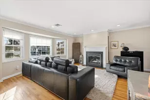 62 Eileen Ave, Plainview, NY 11803 - Photo 10