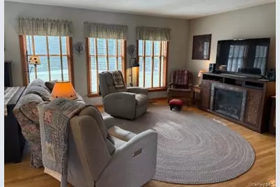 4 Grapevine Place, Poughkeepsie, NY 12603 - Photo 6