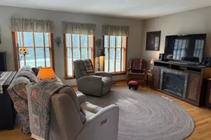 4 Grapevine Pl, Poughkeepsie, NY 12603 - Photo 6