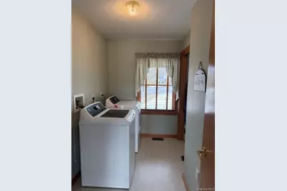 4 Grapevine Place, Poughkeepsie, NY 12603 - Photo 12