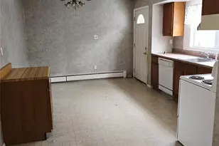 7375 Washington St, East Islip, NY 11730 - Photo 12