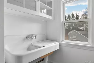 10 Harrison Drive, Larchmont, NY 10538 - Photo 26