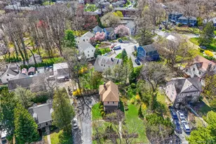 10 Harrison Dr, Larchmont, NY 10538 - Photo 44