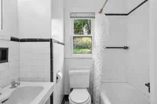 10 Harrison Dr, Larchmont, NY 10538 - Photo 16