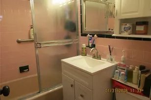 62-37 69th Pl, Middle Village, NY 11379 - Photo 28