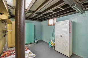 8 Carlton Pl, Hicksville, NY 11801 - Photo 20