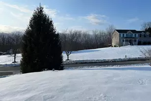 147 Mayfair Rd, Poughquag, NY 12570 - Photo 2