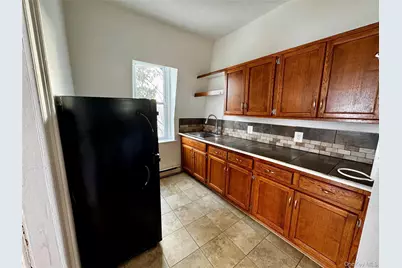 9 Grand Street #3, Poughkeepsie, NY 12601 - Photo 1