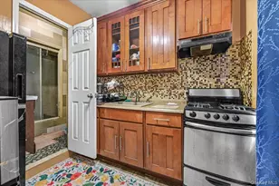 159-20 Highland Ave, Jamaica, NY 11432 - Photo 10