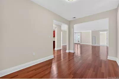 319 Trump Park, Shrub Oak, NY 10588 - Photo 8