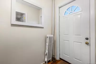 729 Taylor Avenue, Bronx, NY 10473 - Photo 2